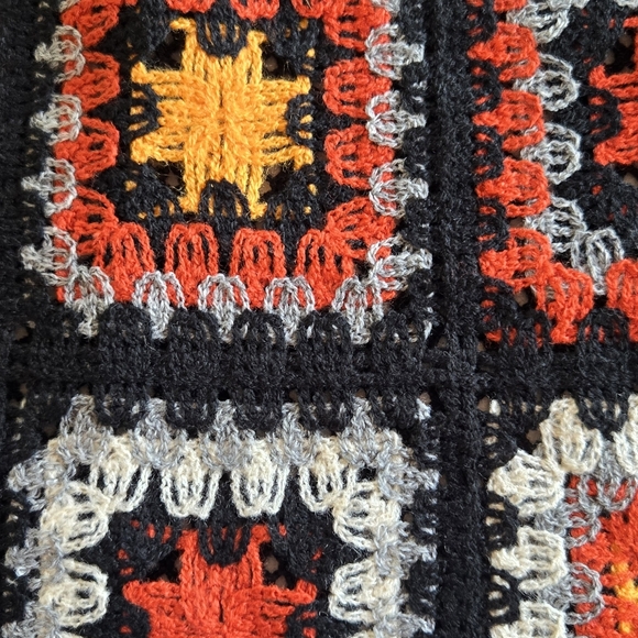 🏷️BiBi Crochet Patchwork Top Granny Square Open Knit Pullover Long Sleeve LG - Picture 6 of 12